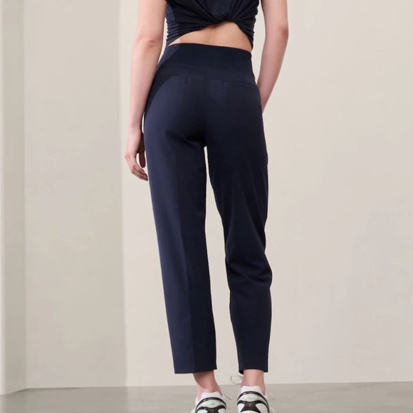 New Athleta Endless Pant Navy Blue High Rise NWT Athleisure Women’s Size 2 - Picture 2 of 13